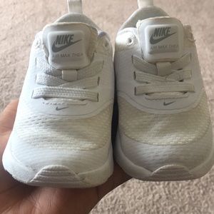 BABY NIKE SNEAKERS